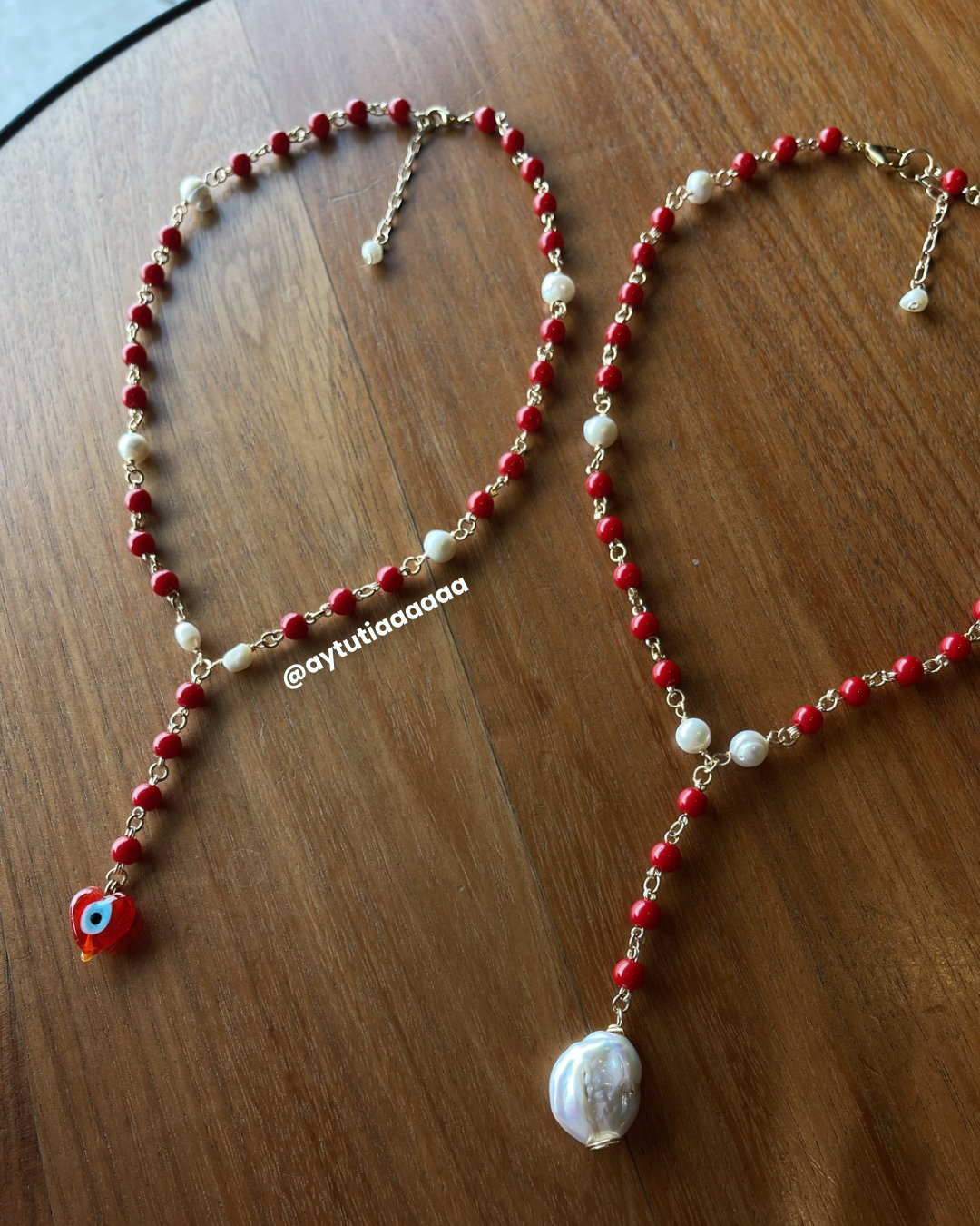 Choker rojo sencillo