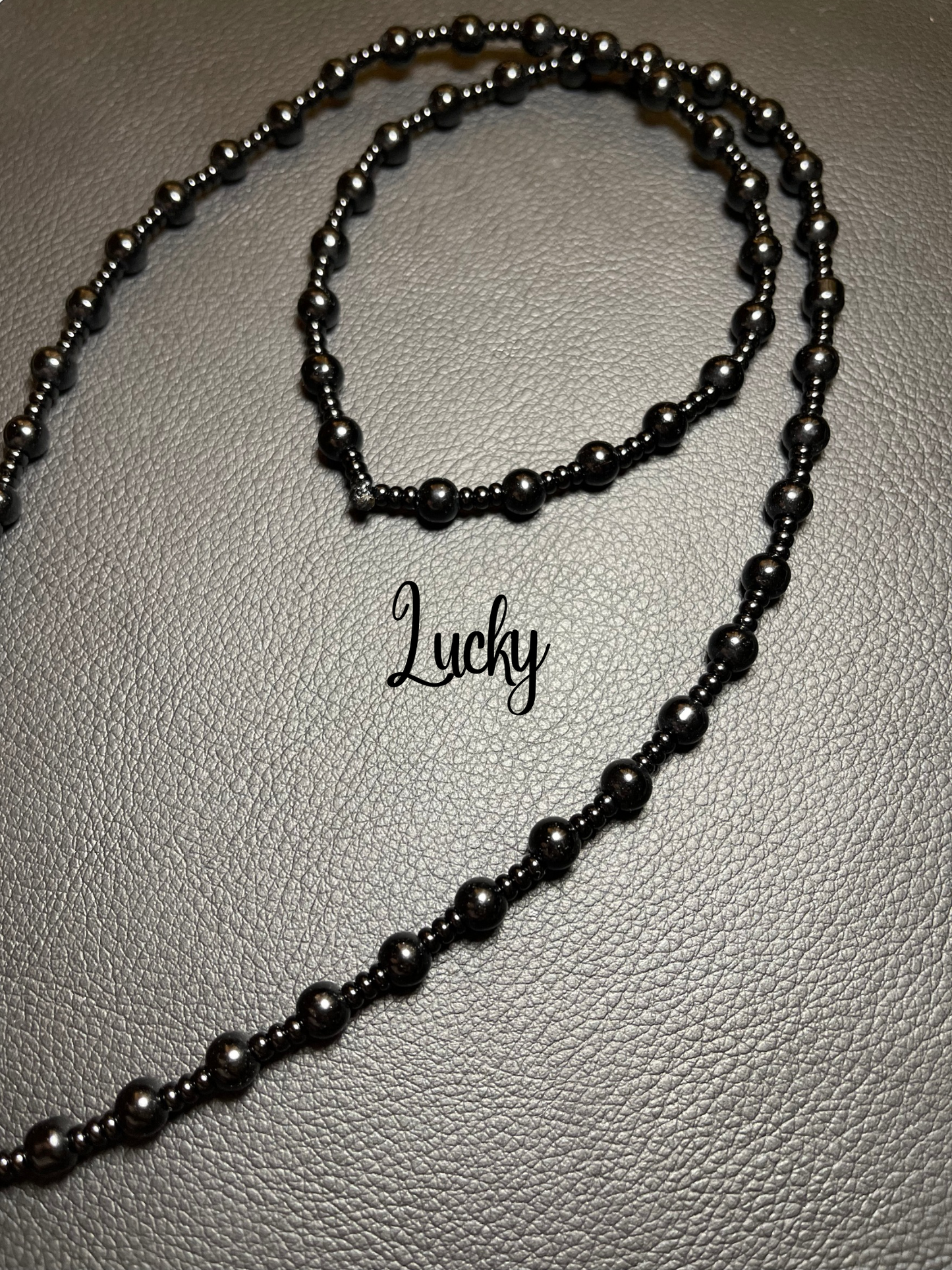 Collar escapulario San Judas Tadeo color negro