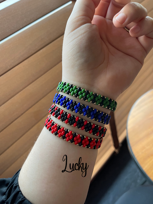 Pulsera chaquira arroz en tejido