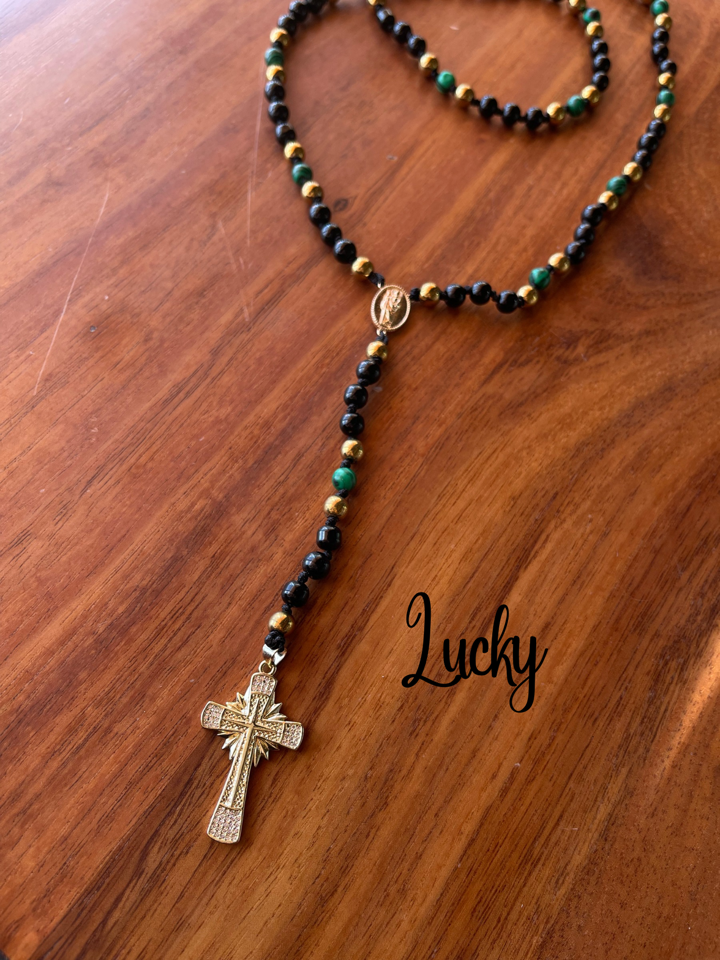 Rosario Ónix negro con malaquita verde