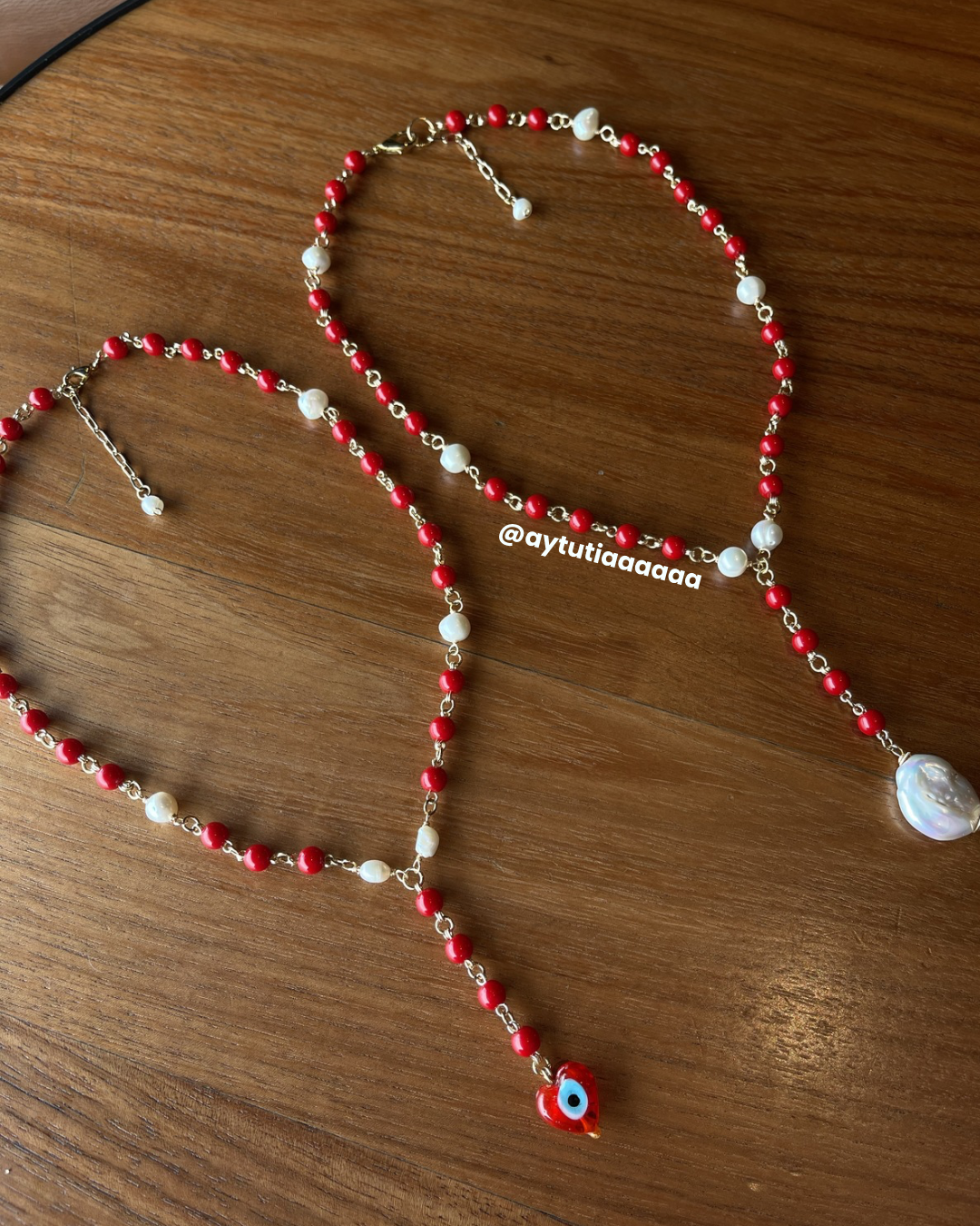Choker rojo sencillo