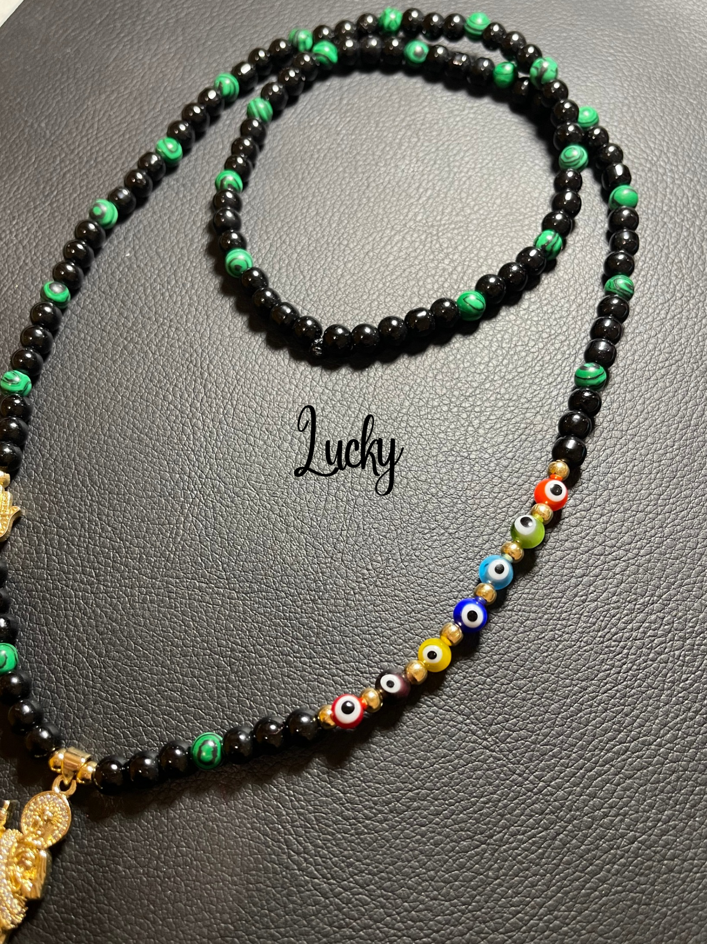 Collar con dije de San Judas Tadeo